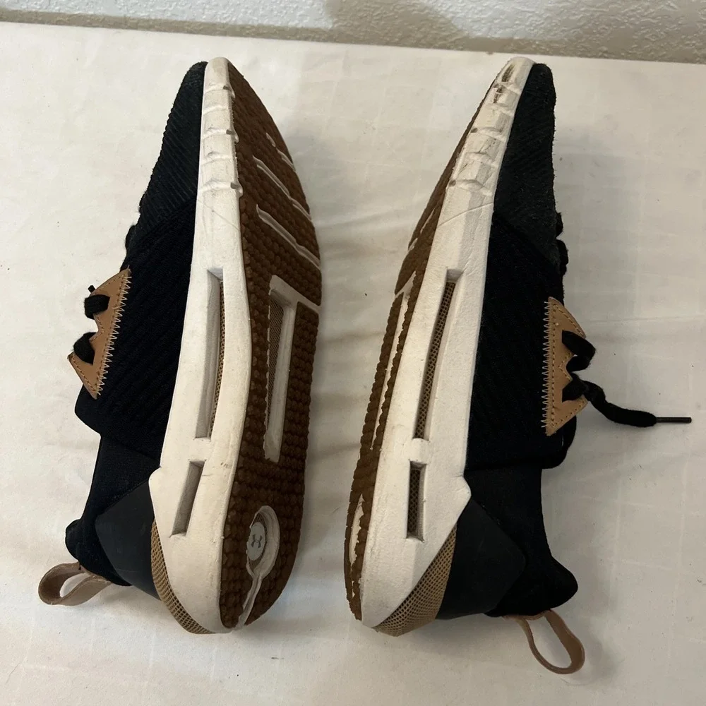 Under Armour‎ Hovr Sneakers Mens Size 8.5 Black Tan Textile Upper EU 42 2018